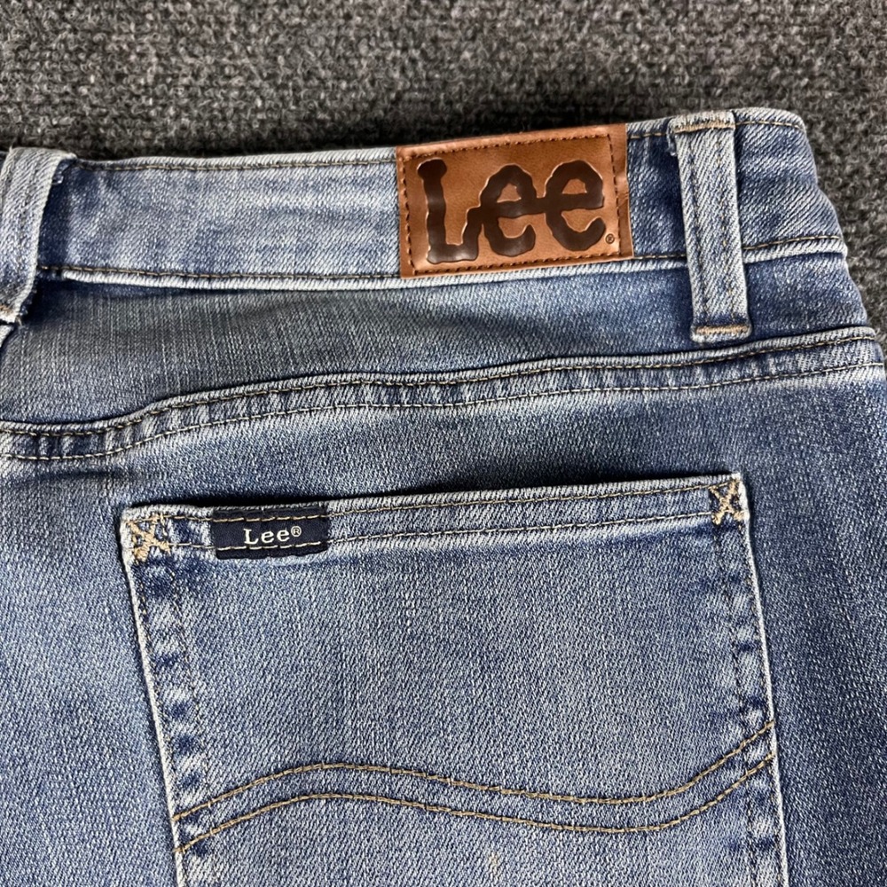 Lee Regular Fit Bootcut Mid Rise Medium Wash‎ Blue Jeans Womens 10 Short